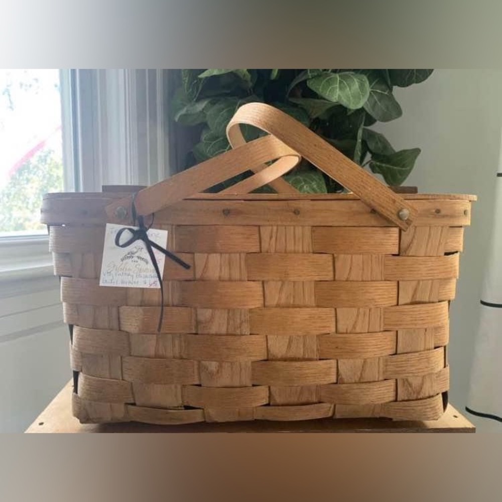 Vintage Basketville Picnic Basket Vermont New England Farmhouse Storage Display